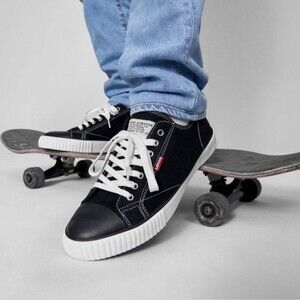 LEVIS Big Kid Anilan Canvas Sneakers Size US 7/EUR 39.5